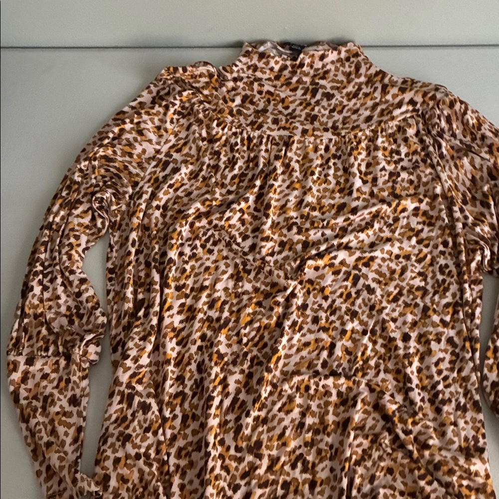 Leopard Print Long Sleeve Top